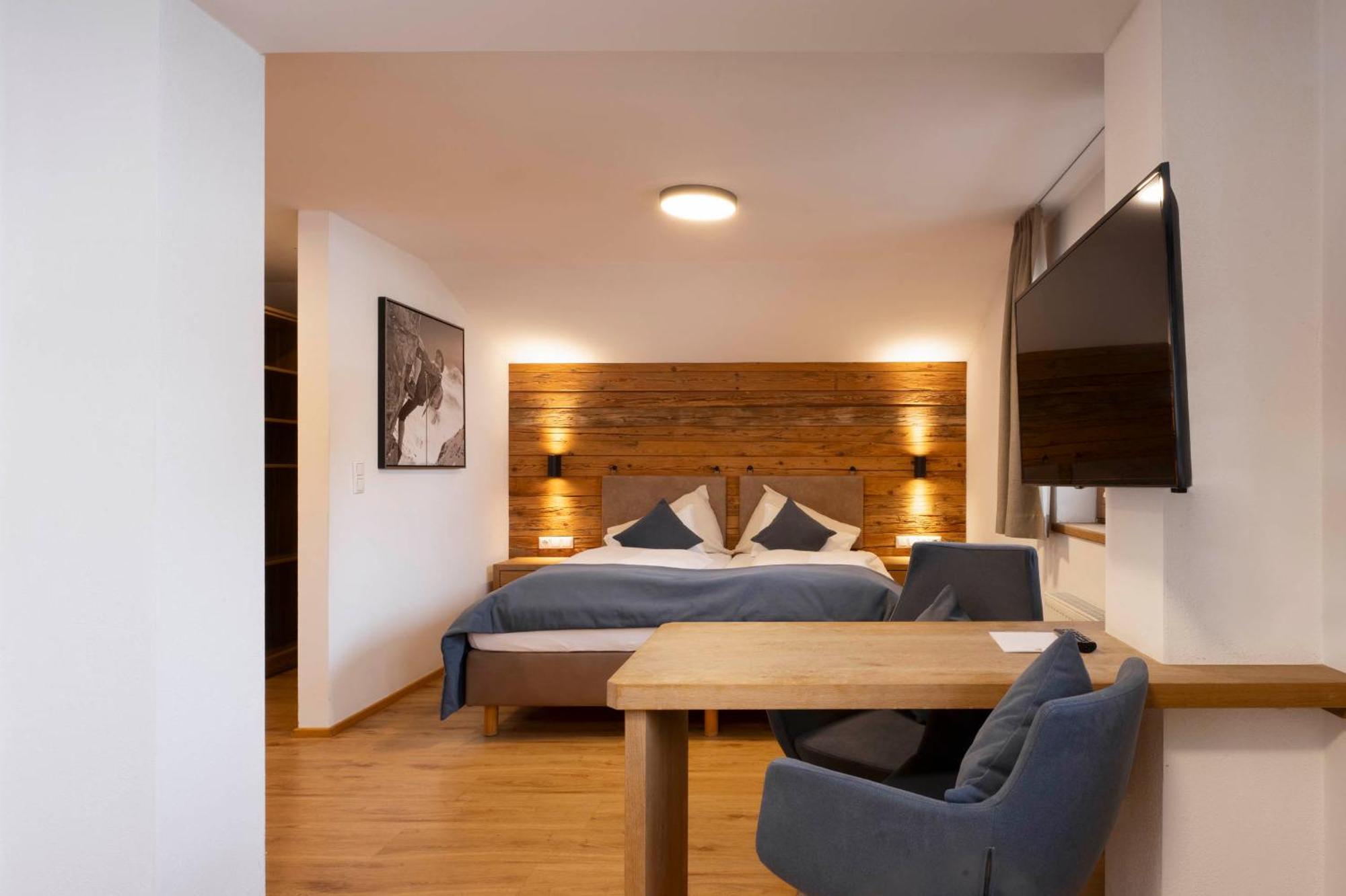 Hotel Brugger Fulpmes Exterior photo